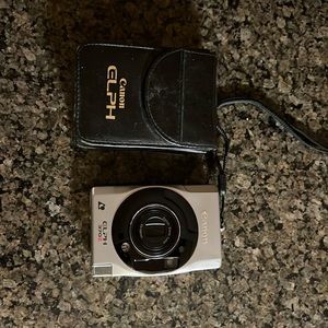 EUC Canon Elph 370z camera w/case